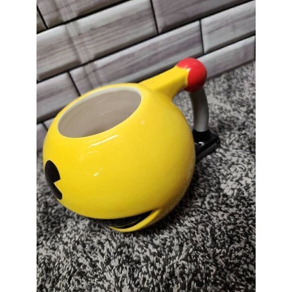 Zak! Pac-Man Ceramic Coffee Mug Retro Classic Smiling Pac-Man - Picture 4 of 8
